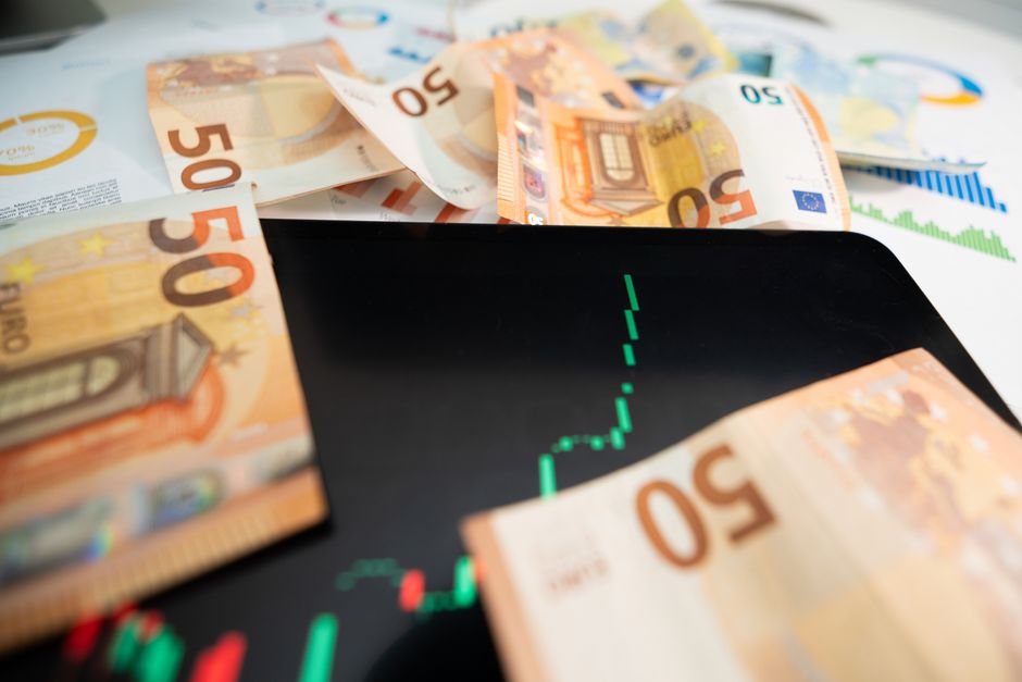 7 Ways To Boost Cash Flow Without Taking On Debt