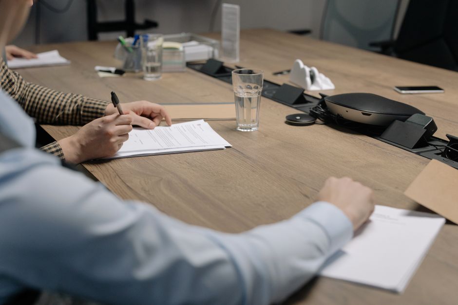 1099 vs W2 Employee: The Classification Rules You Need