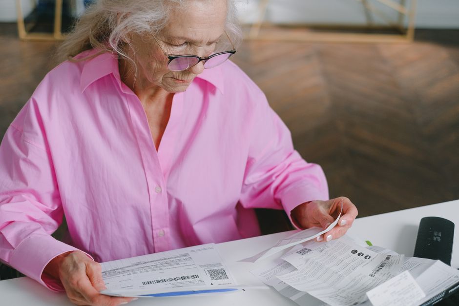 Solo 401k vs SEP IRA: Which Saves Small Owners More
