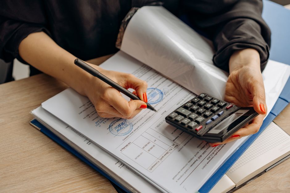 Enrolled Agent vs CPA: Which Tax Pro You Actually Need